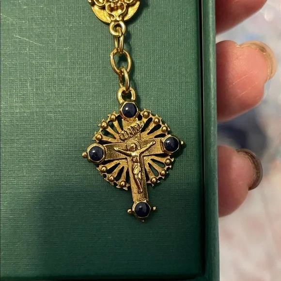 1928 Gold and Black Beaded Bracelet - Picture 3 of 8